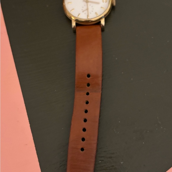 Marc By Marc Jacobs Gold Hardware w/  Brown Leather Strap - Picture 4 of 9